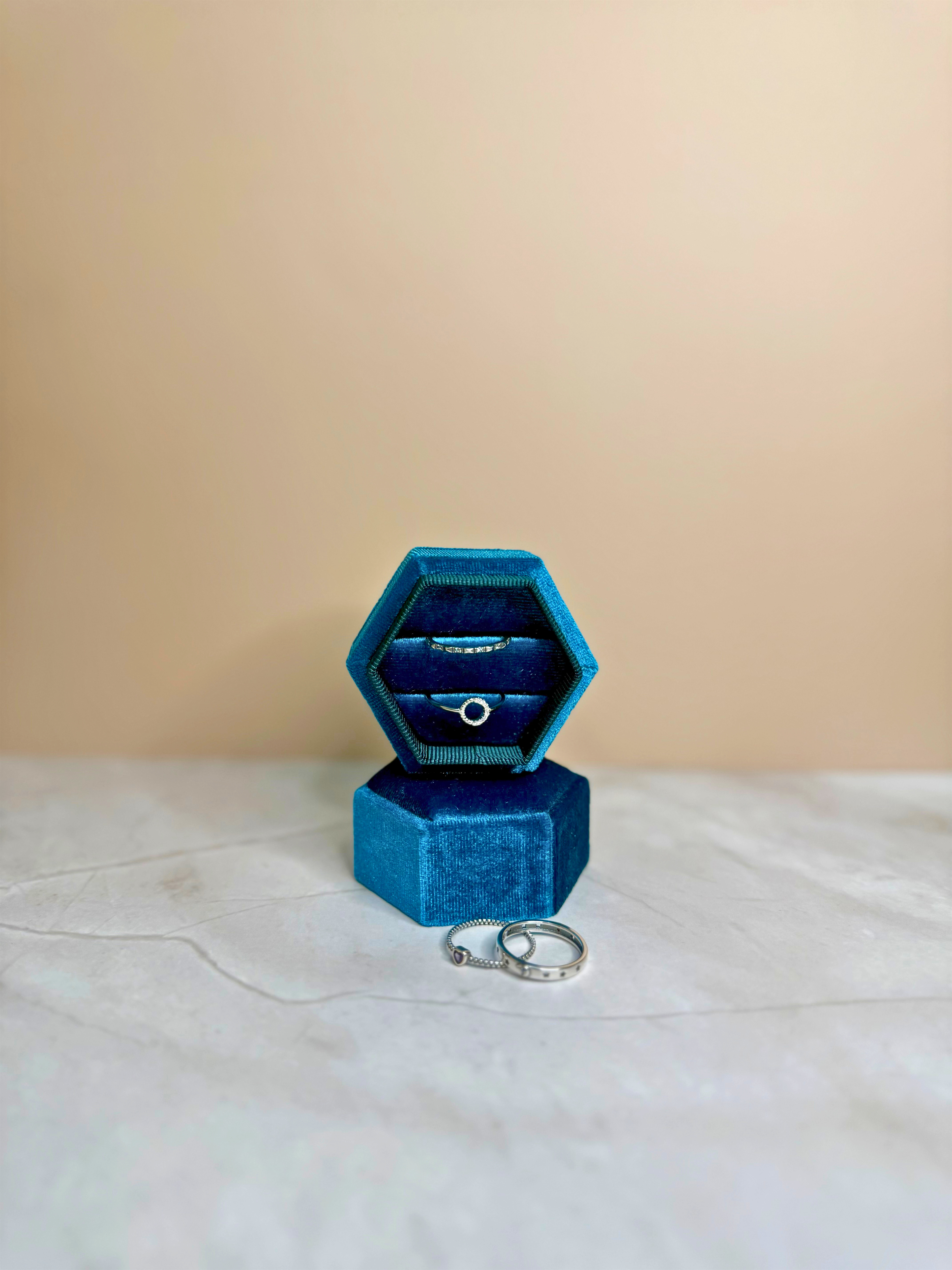 Hexagon Velvet Ring Box – Multi-Color Jewelry Gift Box