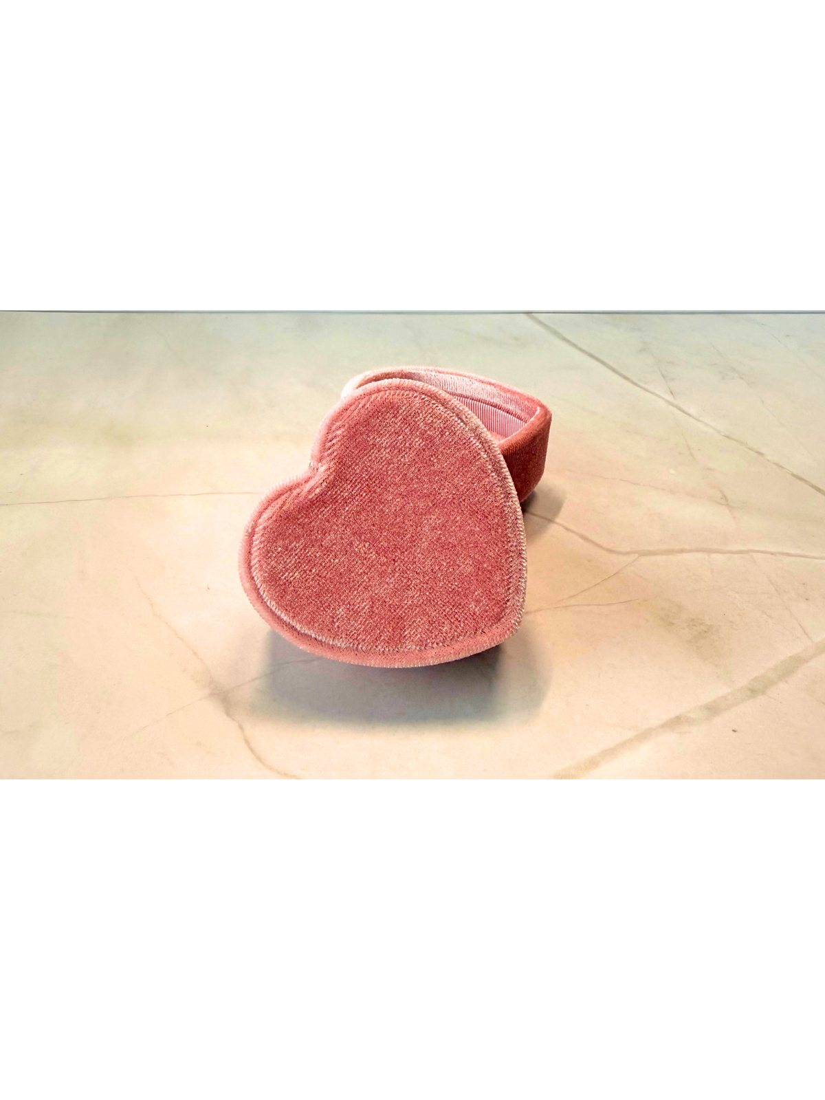 Heart-Shaped Velvet Ring Box – Blush Pink or Forest Green Jewelry Gift Box